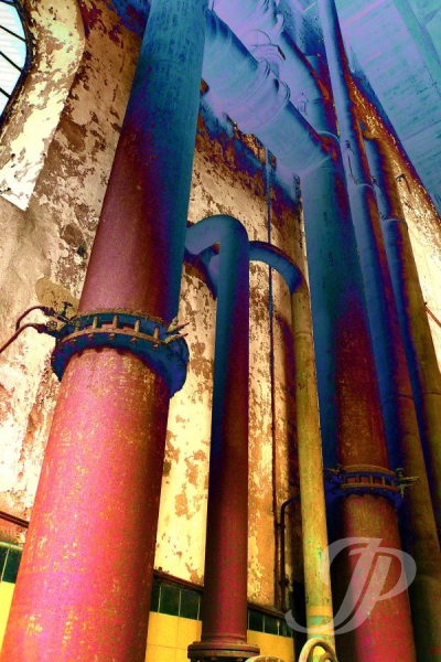 Nr. 7 downspouts