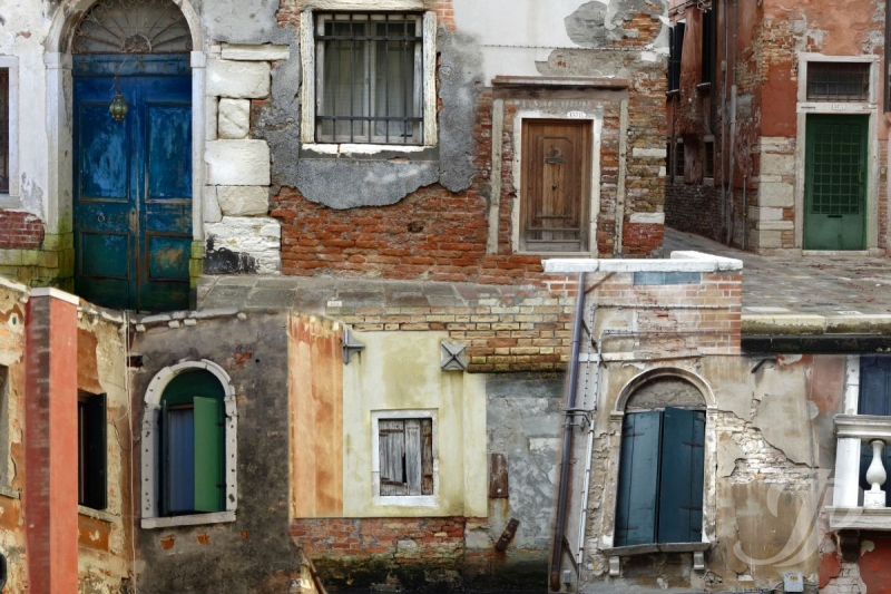 Fotokunst Venedig Fassade – Abstraktes Wandbild Architektur-Details